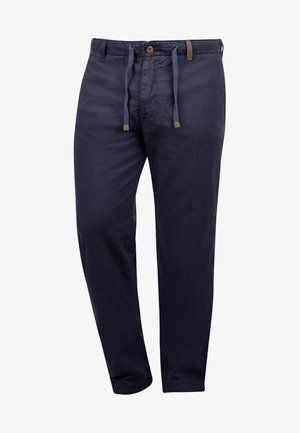 Pantalon bleu marine en tissu léger, doté d'une taille élastique avec cordon de serrage, d'une fermeture à bouton, de poches latérales et d'une coupe décontractée.