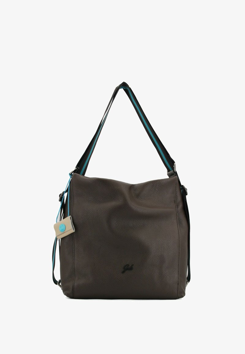 Borsa a tracolla in pelle marrone con finitura testurizzata, cinturini a strisce nere e teal e una piccola targhetta beige con un logo blu.