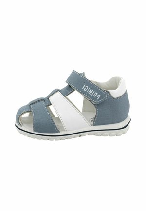 Sandalo blu e bianco per bambino piccolo con punta aperta, cinturino in velcro regolabile, suola imbottita e nome del marchio stampato sulla cinghia.