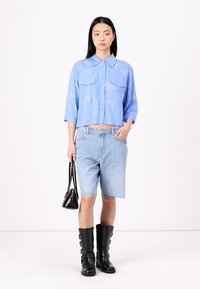 Object OBJMIKA CROPPED SHIRT - Camicia - cornflower blue