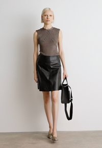 Gestuz SILVI - Top - warm grey metallic