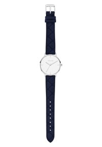 Zilveren ronde horloge met een witte wijzerplaat en een marineblauwe leren band met textuur, voorzien van een patroon en een zilveren gesp.