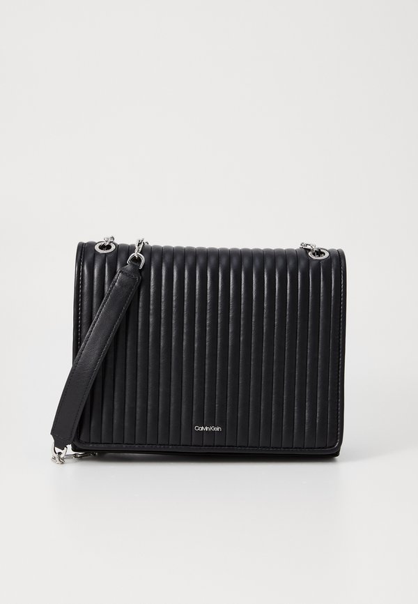 MINI LINE QUILT SHOULDER BAG - Handbag