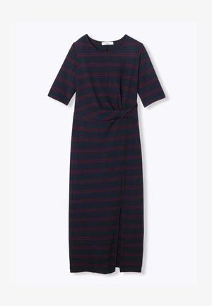 Robe en jersey rayée bleu marine et bordeaux, avec un col rond, des manches courtes, une taille cintrée avec un détail en nœud et une fente sur le côté.