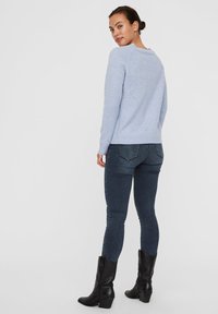 Vero Moda VMDOFFY O-NECK NOOS - Camisola - blue ice/melange