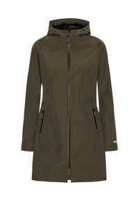 Chaqueta impermeable de color verde oliva con capucha, cremallera de longitud completa y dos bolsillos laterales con cremallera. Textura suave y ajuste entallado.