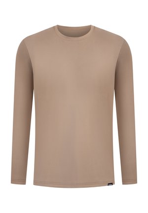 Camisa de manga larga en marrón claro, hecha de una tela suave; presenta un cuello redondo y detalles de costura sutiles, con un pequeño logo en el dobladillo.