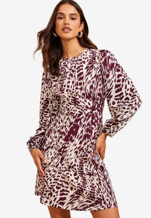 Friends Like These REGULAR FIT - Kasdienė suknelė - burgundy red