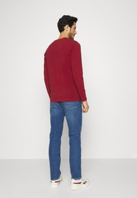 Tommy Hilfiger STRETCH SLIM FIT - Camisola de manga comprida - rouge