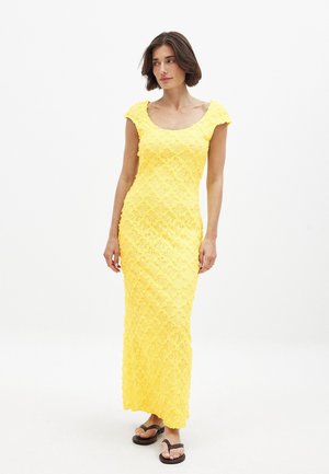 OPEN BACK - Maxi-jurk - yellow
