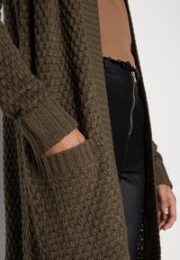 Vero Moda Kofta - green