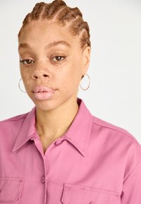 Dickies WORK CROPPED - Bluza s gumbima - mellow mauve
