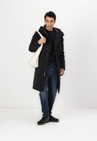 Blauer TRASK - Down coat - black