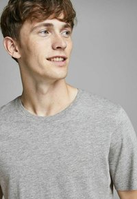 Jack & Jones JJE TEE  O-NECK  - Základné tričko - light grey melange