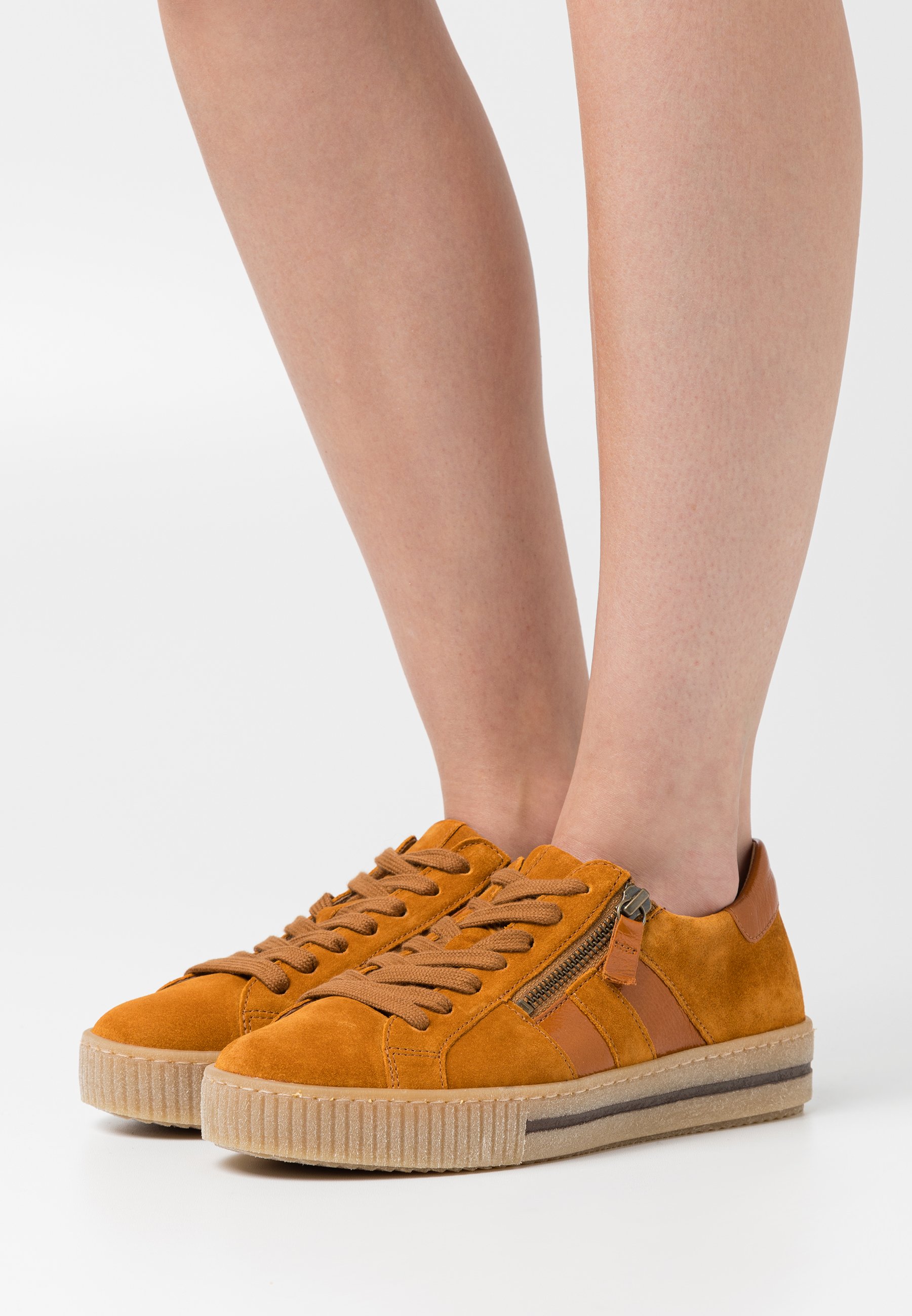 Gabor Comfort sneakers oranje - Vergelijk prijzen