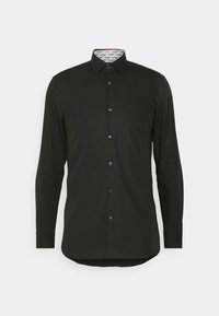 Maglietta nera a maniche lunghe con colletto alla francese, realizzata in un tessuto elegante, con bottoni argentati e un interno del colletto a fantasia contrastante.