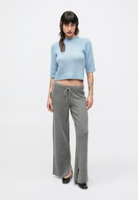 DESIGNERS REMIX VERONA TEE - Stickad tröja - light blue