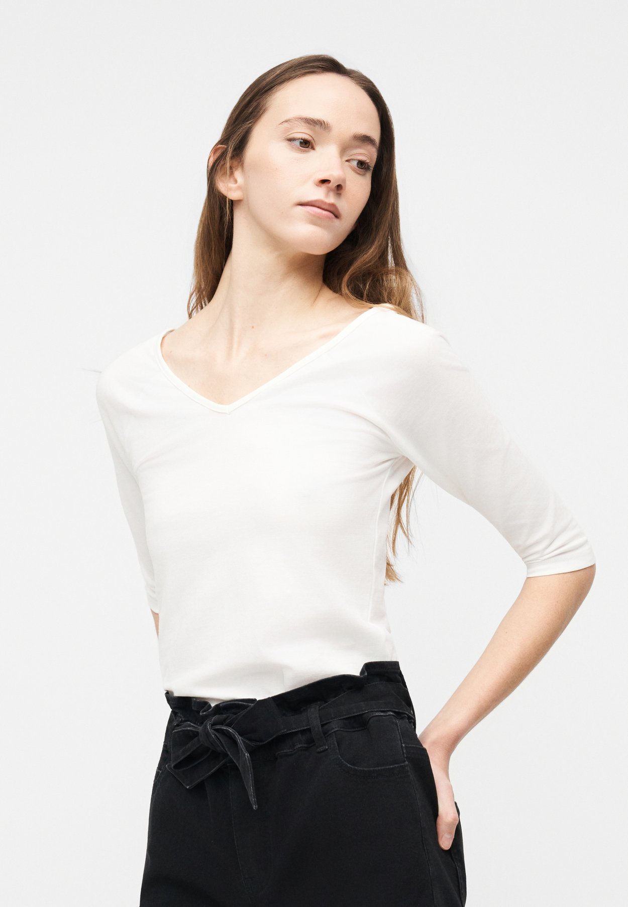 ONLFIFI V NECK