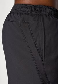 Endless SHORT STORM - Short de sport - black