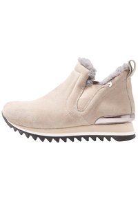 Gioseppo Tronchetti - beige