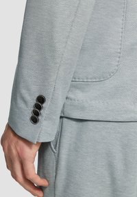 Thumbnail Image 3