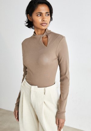 Gestuz DREW KNOT - Langærmet T-shirt - shitake
