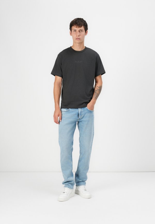 LOGO - Basic T-shirt - iron4