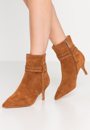 BERGIT - Classic ankle boots - tan
