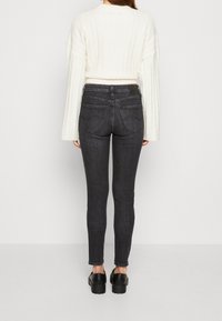 Lee Vaqueros pitillo - black denim