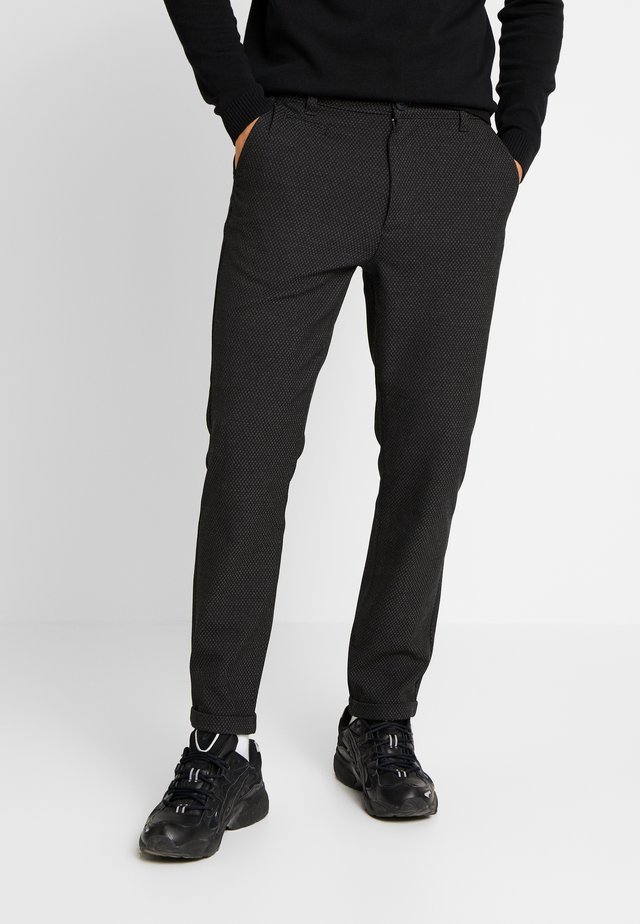JOE GARMENT DYED STRETCHED PANT - Pantalon classique - total eclipse
