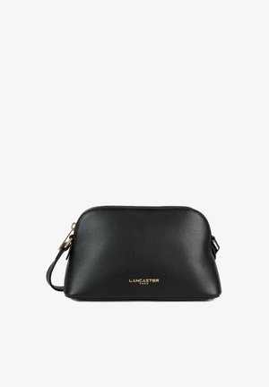 Borsa a mano nera in faux leather con forma arrotondata, hardware dorato e logo "Lancaster Paris" in rilievo sul davanti. Chiusura con zip.