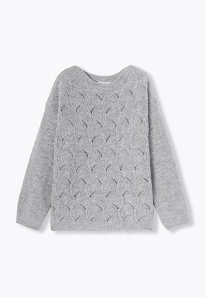 Pull en tricot gris clair avec de longues manches côtelées et un motif en maille torsadée sur le devant.