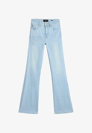 Jean denim bleu clair taille haute avec une légère évasement, poches avant et arrière, fermeture par bouton et zip.