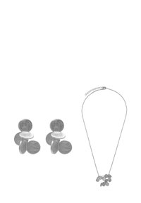 SET MIT TILIA UND AMENA GESCHENK - Uhani - silberfarben poliert