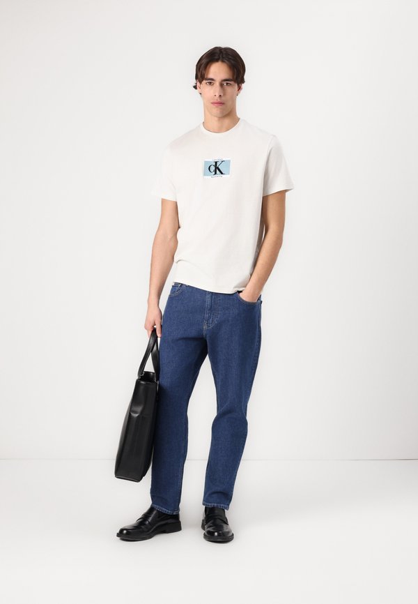 UNISEX - Print T-shirt - chalk4