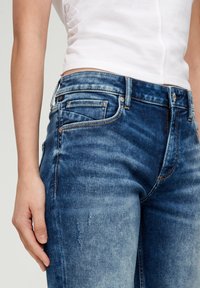 QS Jeansshort - ozeanblau