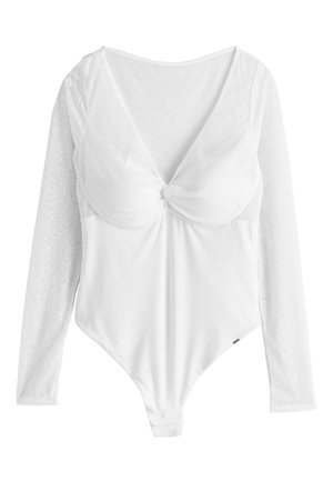 Body blanc à manches longues en dentelle, col en V profond et détail froncé au niveau de la poitrine.