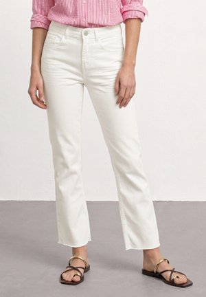 Street One, FLARED SLIM FIT, mleczny