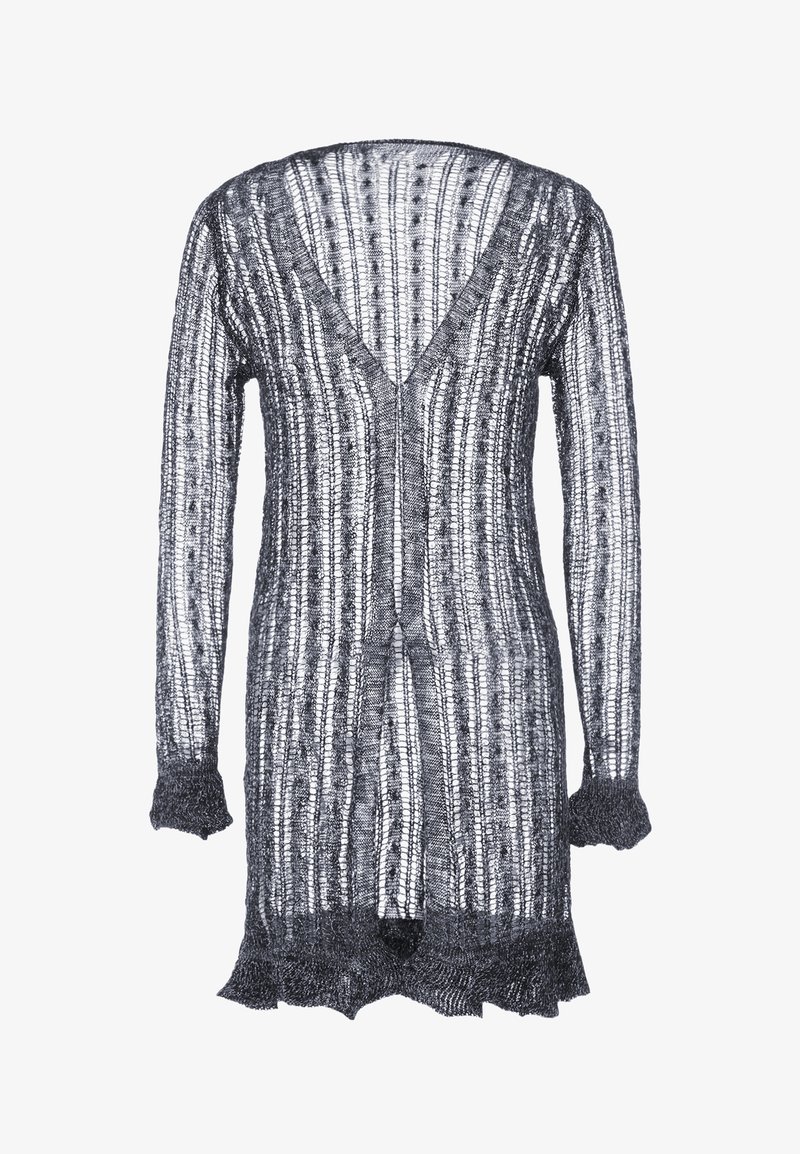 Hosszú, nyitott elülső kardigán fekete és szürke színben. Kötött, áttetsző anyag függőleges csíkokkal és fodros szélekkel. V nyakú és hosszú ujjú.