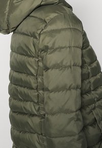 ONLY MATERNITY Overgangsjakke - dark green