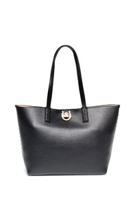 Czarna skórzana torba na ramię z teksturowanym wykończeniem, podwójnymi uchwytami i złotym akcentem na zapięciu. Przestronne wnętrze bez przegród.