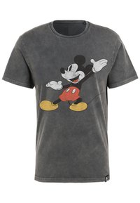 Grafisk t-shirt i falmet mørkegrå bomuld med et vintage-stil Mickey Mouse print i sort, rød og gul. Korte ærmer og rund hals.