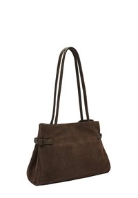 Brązowa zamszowa torba typu tote z dwiema długimi rączkami, lekko usztywnionym kształtem i subtelnymi przeszyciami. Charakteryzuje się gładką teksturą z elementami ze skóry.