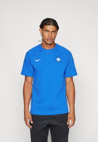 Nike Performance INTER M TRAVEL TOP - Klub merchandise - lyon blue/sanddrift
