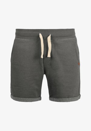 Pantalones cortos de algodón gris oscuro con dobladillos enrollados y cordón blanco en la cintura elástica, con bolsillos laterales y una pequeña etiqueta de logo marrón.