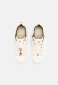 Mexx Matalavartiset tennarit - white