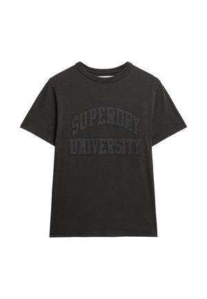 Zwarte katoen T-shirt met korte mouwen en een ronde halslijn. Heeft een verhoogd, donkergrijs 'SUPERDRY UNIVERSITY' logo over de voorkant.