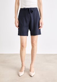 GANT TIE WAIST - Šortky - evening blue