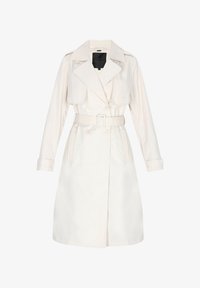 Kijelölve, offwhite