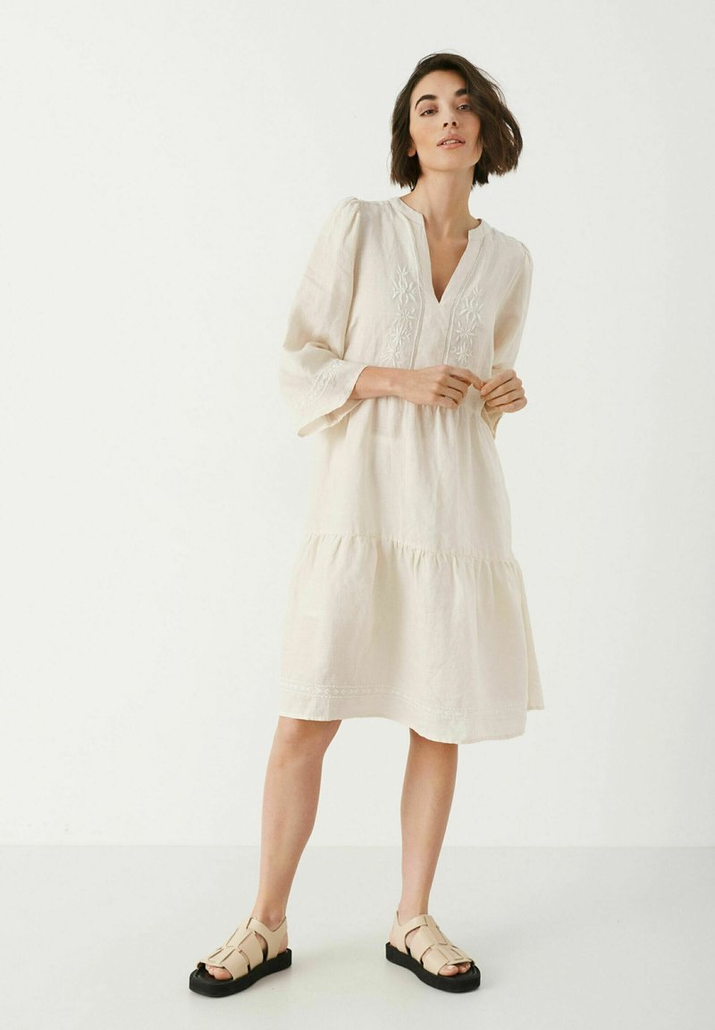 Damen Kleider | Part Two NAHLAPW Freizeitkleid whitecap gray/offwhite - KB90326 Damen Kleider | Part Two NAHLAPW Freizeitkleid whitecap gray/offwhite - KB90326
